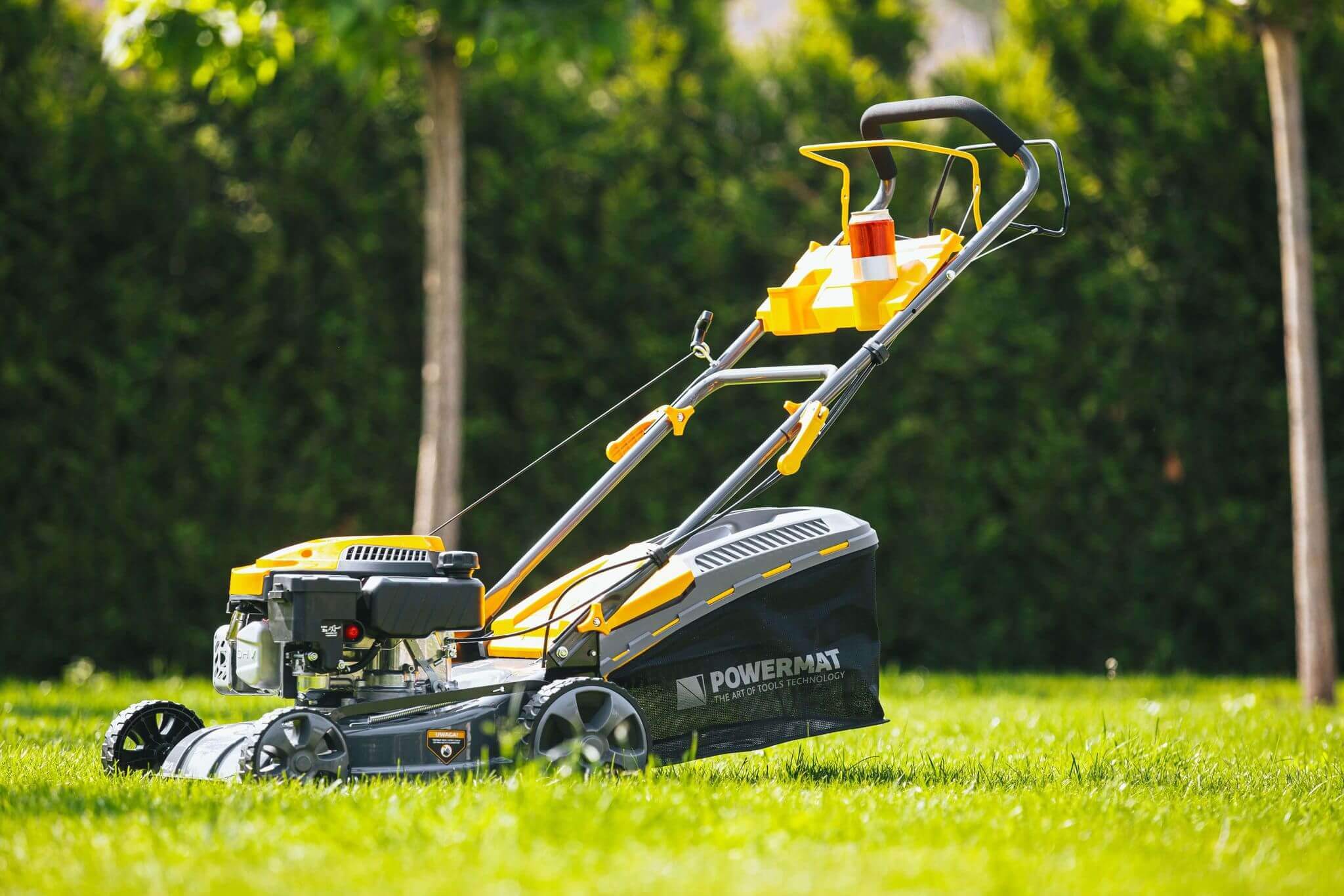 Kosiarki spalinowe do ogrodu marki POWERMAT
