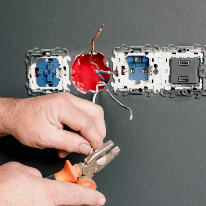 narzędzia dla elektryka będą świetnym prezentem na urodziny czy święta