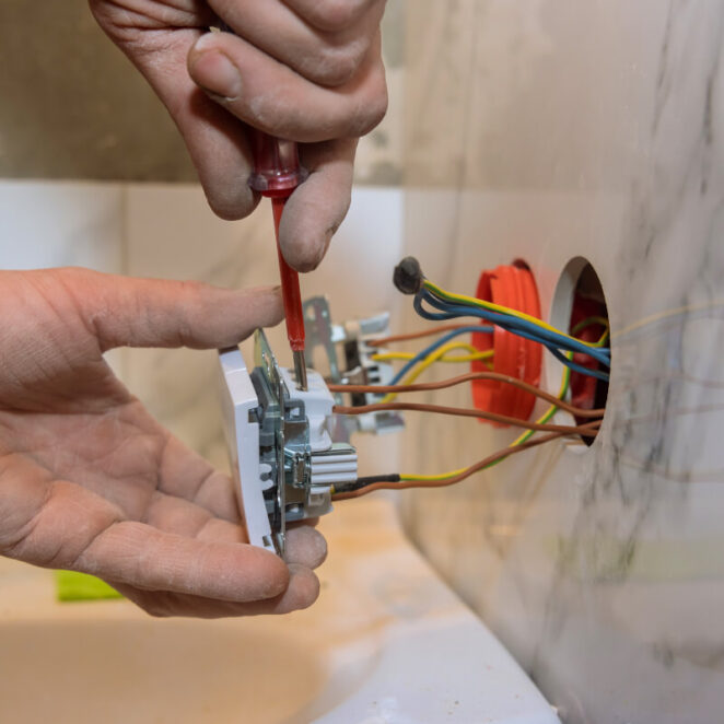 jak zamontować gniazdko elektryczne