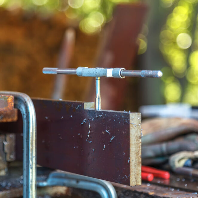 gwintowanie otworów gwintownikiem