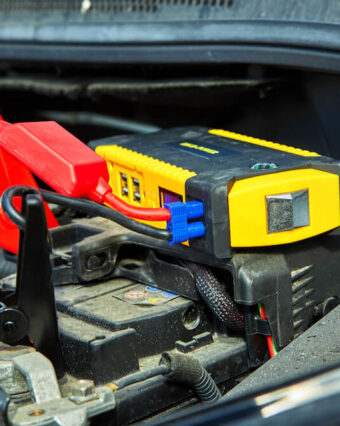 Jaki prostownik do akumulatora Start Stop? Poradnik