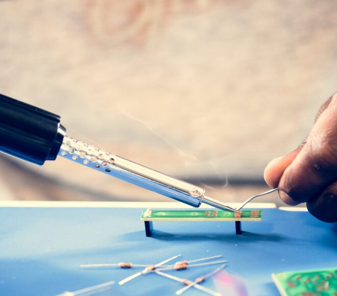 Jaka lutownica do elektroniki? Wskazówki i porady